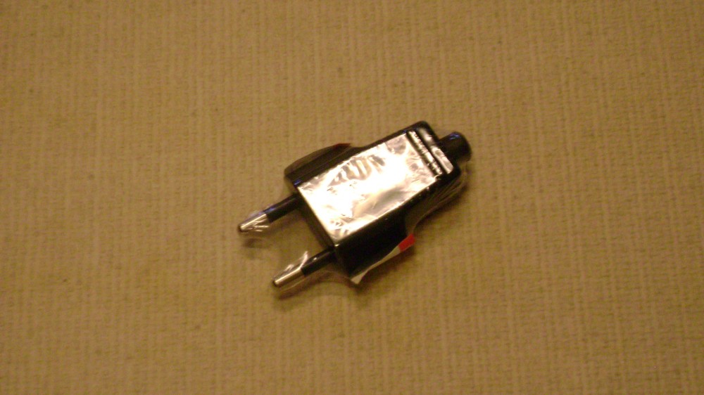 Image of Földeletlen dugvilla fekete